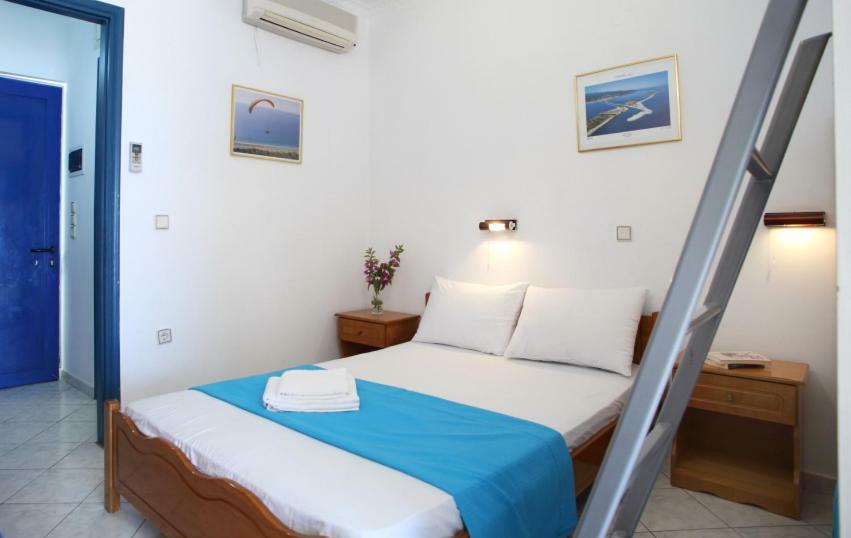 Theocharis Bros - Studios Apartments Áyios Nikítas Zewnętrze zdjęcie